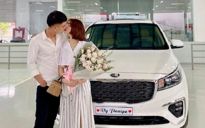 Tổ chức hai đám cưới linh đình, Mạc Văn Khoa giàu cỡ nào?