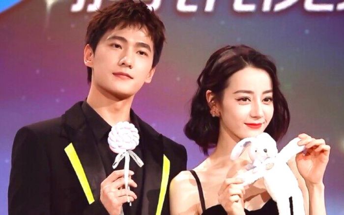 Rộ tin Dương Dương và Địch Lệ Nhiệt Ba đồng ý 'cọ nhiệt' theo kịch bản?