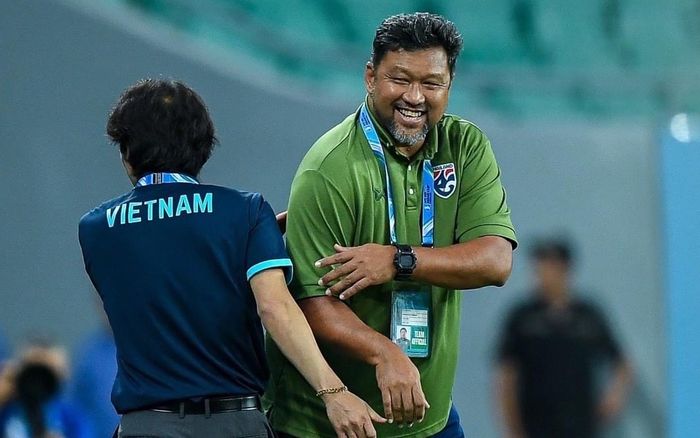 U23 Thái Lan và Việt Nam tiễn Hàn Quốc về nước, tại sao không?