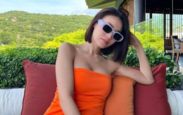 Lan Ngọc nhờ dân tình chỉnh ảnh và cái kết 'cười ra nước mắt'