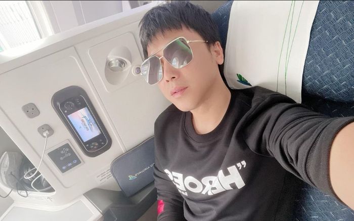 Lộ ảnh 'cam thường' của thiếu gia Minh Hải hậu nghi vấn âm thầm về Việt Nam, ngoại hình gây ngỡ ngàng