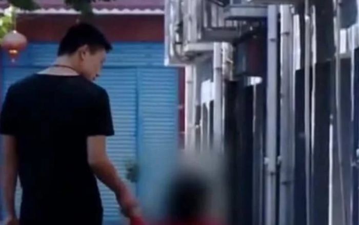 Thấy con gái không giống mình, người đàn ông nằng nặc đòi xét nghiệm huyết thống để nhận kết cục sốc