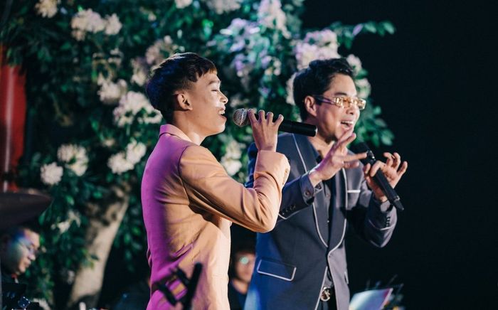 Cùng một đêm nhạc nhưng 'người khen kẻ chê' giọng hát Hồ Văn Cường