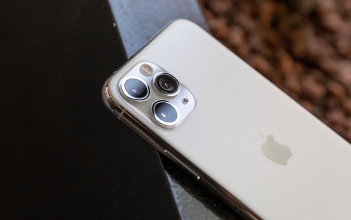 Giá iPhone lock giảm sâu vì nguyên nhân này