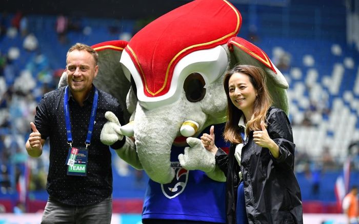 Tuyển Thái Lan chưa đá đã lập kỷ lục sau 26 năm, Việt Nam nguy cơ 'bay' khỏi Top 100