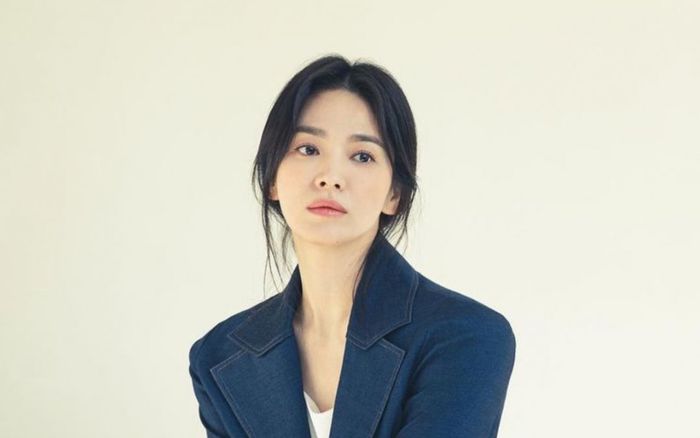 Lý do Song Hye Kyo cực nổi tiếng ở Trung Quốc, bảo sao lúc ly hôn Song Joong Ki qua bển 'trốn mất dạng'