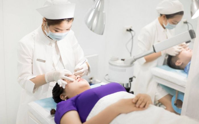 Trung tâm trị mụn & chăm sóc da sau mụn Acclear kỷ niệm 15 năm thành lập