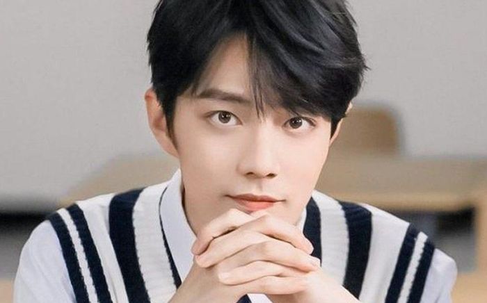 Tranh cãi dữ dội: Tiêu Chiến được cho vào bài kiểm tra của học sinh, đọc yêu cầu đề mà choáng