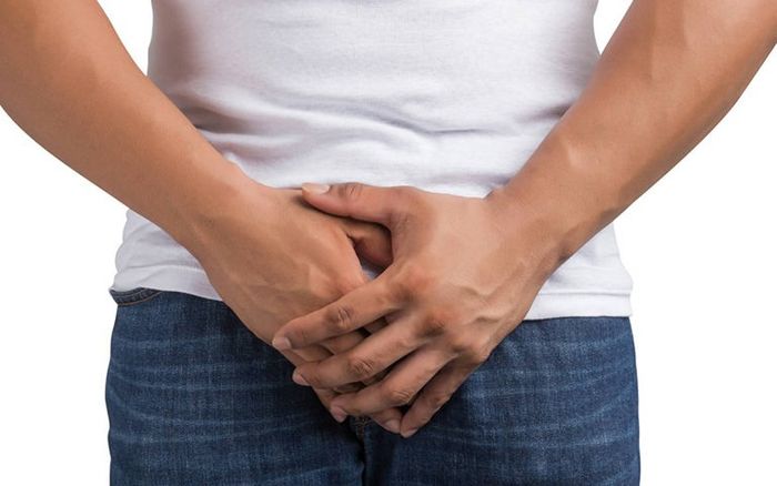 Nam thanh niên 19 tuổi phải cắt bỏ tinh hoàn chỉ vì lý do đáng tiếc này