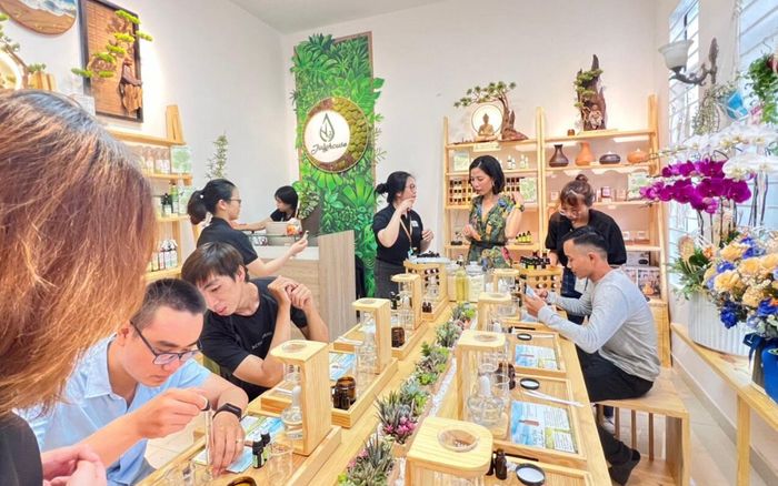 [TP.HCM] Natural House khai trương cửa hàng - Dấu mốc mới của hành trình mang thiên nhiên vào cuộc sống