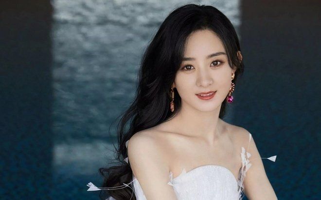 Nữ diễn viên có diễn xuất từ ổn đến tốt: Triệu Lệ Dĩnh được khen ngợi hết lời nhưng vẫn thua cái tên này?