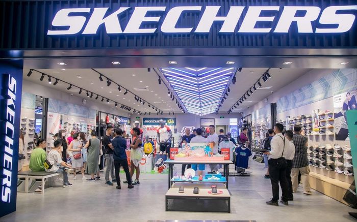 Cơn sốt mới từ nhà Skechers khi vừa khai trương cửa hàng concept hot hit tại Crescent Mall, quy tụ dàn khách mời nổi tiếng