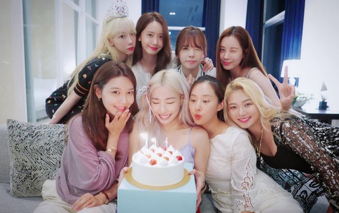 Chính thức: SNSD ấn định thời gian tái xuất với đội hình 8 thành viên