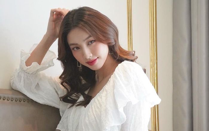 Hoa Hậu Thùy Tiên đáp trả cực gắt khi bị nghi ngờ can thiệp dao kéo, thực hư ra sao?