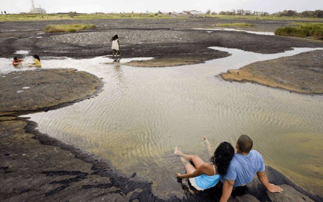 Kỳ lạ hồ không có nước nhưng là niềm khao khát của nhiều quốc gia, còn 'biết' chữa bệnh da và xương khớp