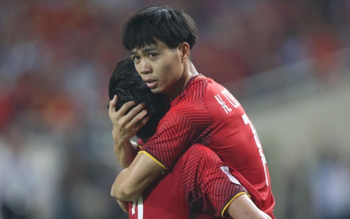 Việt Nam khó đi World Cup nếu V.League chưa 'xoá nghèo'