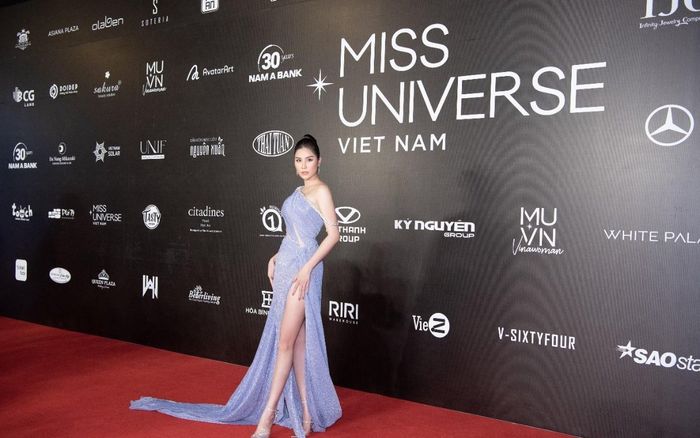 Á hậu Hoàng Hạnh đẹp tựa nữ thần trong Miss Universe Vietnam 2022