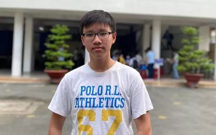 Nam sinh đạt 3 điểm 10 tuyệt đối kỳ thi vào lớp 10 TP.HCM nhập học trường Phổ thông Năng khiếu