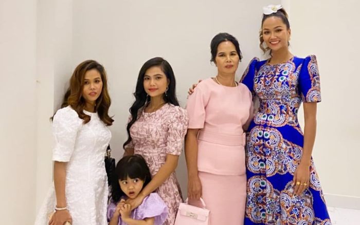 H'Hen Niê đăng ảnh 3 thế hệ, visual ai nấy đều khiến dân tình hết lời khen ngợi