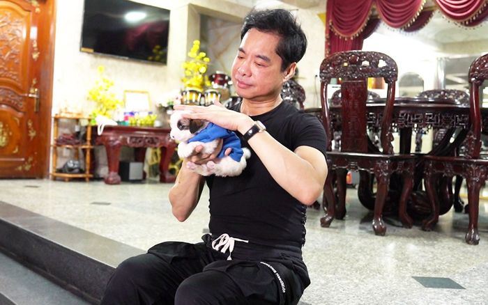 Danh ca Ngọc Sơn: 10 tuổi đã biết ga lăng, trèo cây hái trứng cá tặng bạn gái và cú ngã để đời