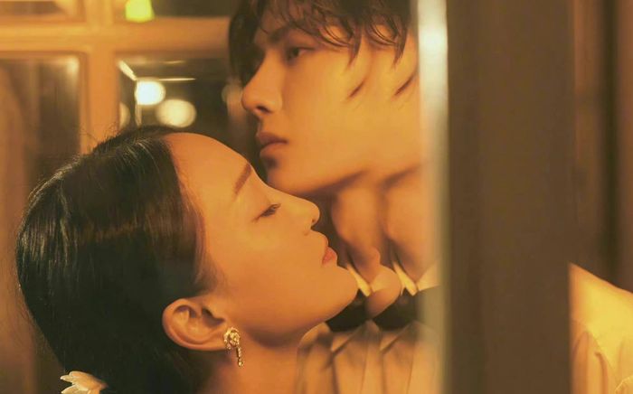 Vương Nhất Bác bị mỉa mai khi đóng phim với Châu Tấn: 'Đứng cạnh khác nào kẻ vô danh'