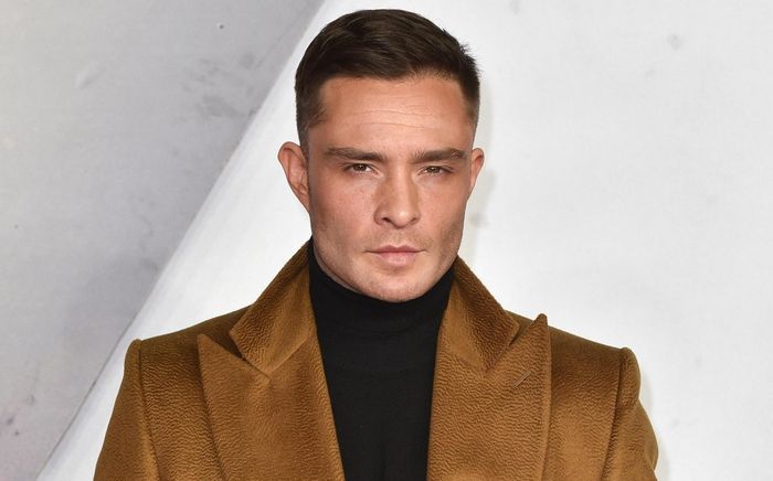 Nam tài tử lao đao sự nghiệp vì bị gái đẹp tố 'giở trò đồi bại'