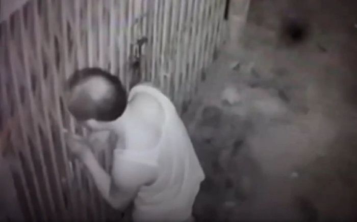 Diễn biến mới vụ cô gái trẻ bị 'chú hàng xóm' gần 80 tuổi viết thư xin 'ngủ với em đêm nay'