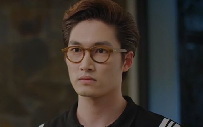 Thương Ngày Nắng Về tập 41: Duy (Đình Tú) nghi ngờ 'dì ghẻ' tác động vật lý khiến bố mình bị đột quỵ