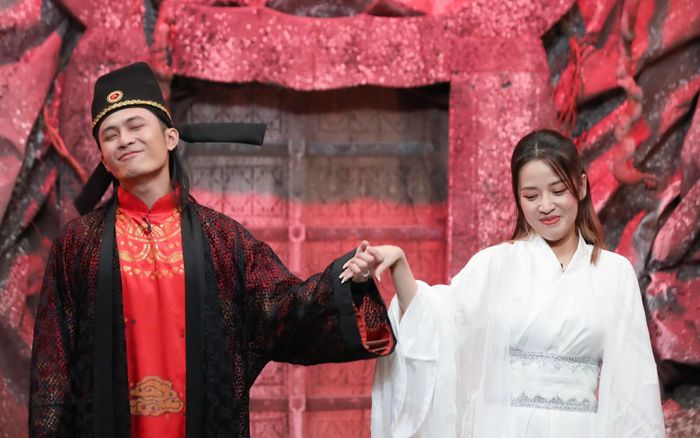 Gin Tuấn Kiệt công khai nụ hôn sân khấu đầu đời cùng Puka, fan được dịp 'đẩy thuyền' tới bến