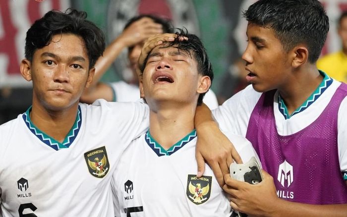 Bị loại sớm, HLV Shin Tae Yong nói Việt Nam và Thái Lan sợ Indonesia nên đá xấu