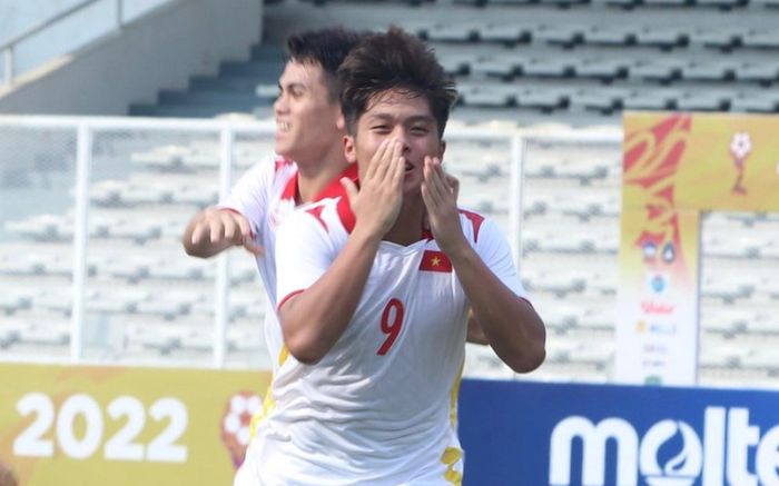 Thua Lào, Malaysia gặp Việt Nam ở bán kết