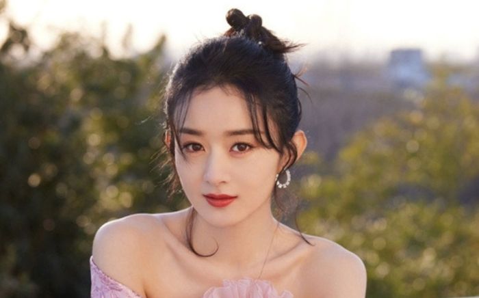 Nhọ như Triệu Lệ Dĩnh: Đỉnh lưu nhưng hễ cứ mở điểm Douban là lại thấp thảm thương