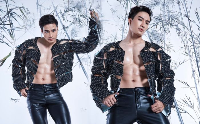 Bùi Xuân Đạt cởi phăng áo khoe body 6 múi khiến fan rần rần: 'Đẹp kiểu này chắc chắn giật giải nam vương'