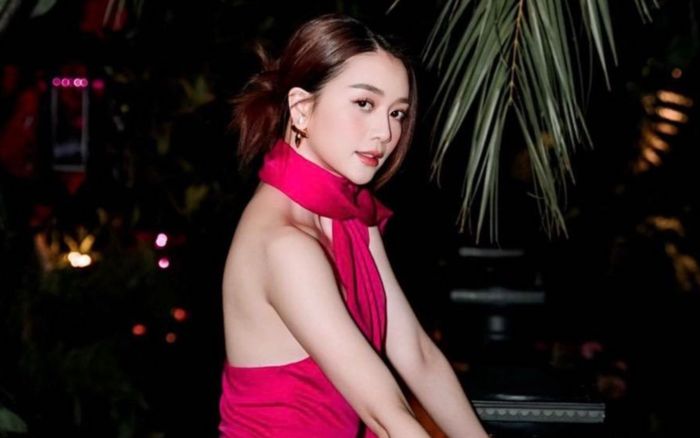 Giữa lúc tình cũ sắp lên xe hoa, Thiều Bảo Trang ẩn ý: 'Không là người này thì sẽ là người khác'