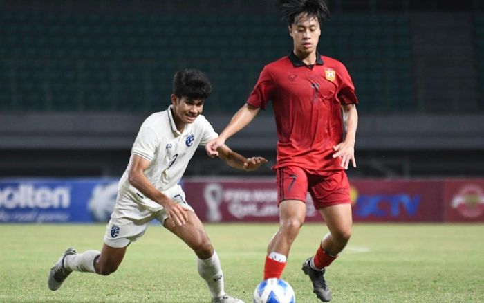 CĐV Thái Lan: 'Đá thua Lào còn gì mơ World Cup, giải tán đi là vừa'