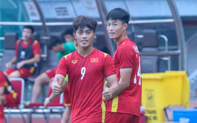 Xé lưới Thái Lan, Quốc Việt giành Vua phá lưới U19 Đông Nam Á 2022: Kỷ lục gia tuổi 19!