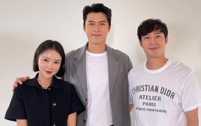 Hyun Bin lần đầu xuất hiện bảnh bao sau thời gian được Son Ye Jin 'vỗ béo'