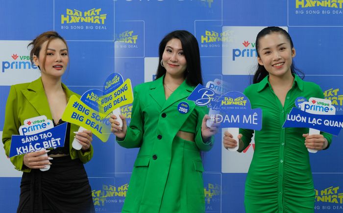 Thí sinh diện outfit 'phủ xanh' buổi casting 'Bài hát hay nhất phiên bản Big Song Big Deal'