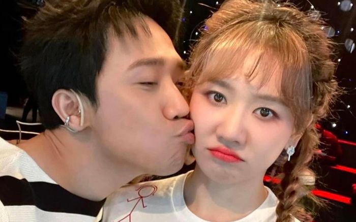 Trấn Thành tiếp tục phát 'cẩu lương' bên Hari Won, chứng minh tình yêu vẫn ngọt ngào như thuở ban đầu