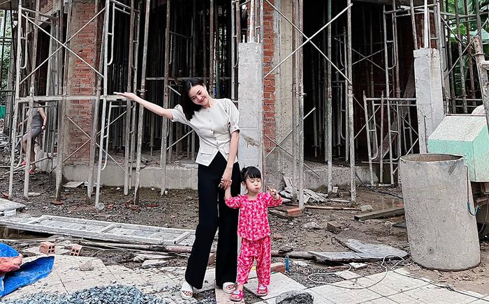 Giữa ồn ào hẹn hò Chi Dân, Ninh Dương Lan Ngọc tự hào khoe nhà mới