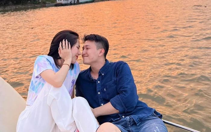 Bị mỉa mai không xứng với Huỳnh Anh, Bạch Lan Phương đáp trả cực gắt