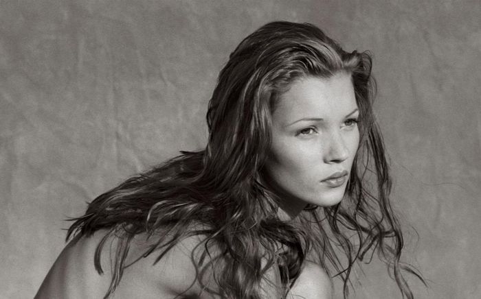 Kate Moss bị lạm dụng tình dục khi còn làm người mẫu