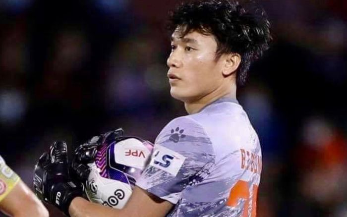 Thanh Thắng tái xuất, TPHCM đánh bại Hải Phòng: Dấu chấm hết cho thủ môn Bùi Tiến Dũng?