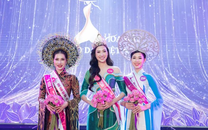 Tại Hoa hậu áo dài Việt Nam 2022, giám khảo chấm điểm cao những câu chuyện như thế nào?