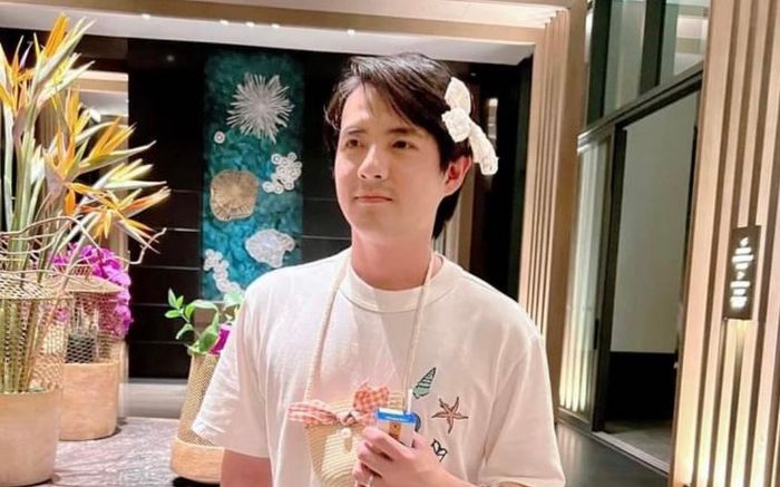 Rũ bỏ hình tượng 'soái ca' Ông Cao Thắng 'biến hình' dịu dàng đến lạ, lí do liên quan đến thế lực nhí