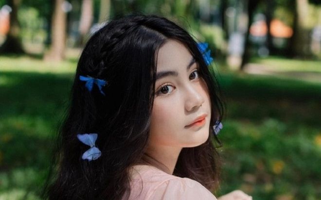 Con gái út nhà Quyền Linh: Học trường Quốc tế đắt đỏ, được cha mẹ giáo dục nghiêm khắc từ bé