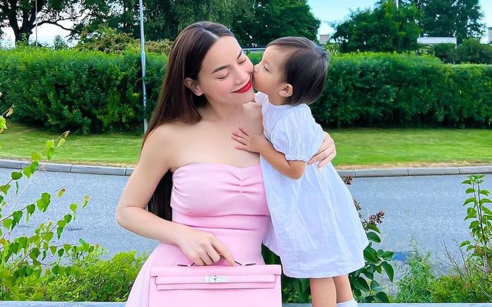 Quan điểm của Hồ Ngọc Hà về việc dạy con học đa ngôn ngữ