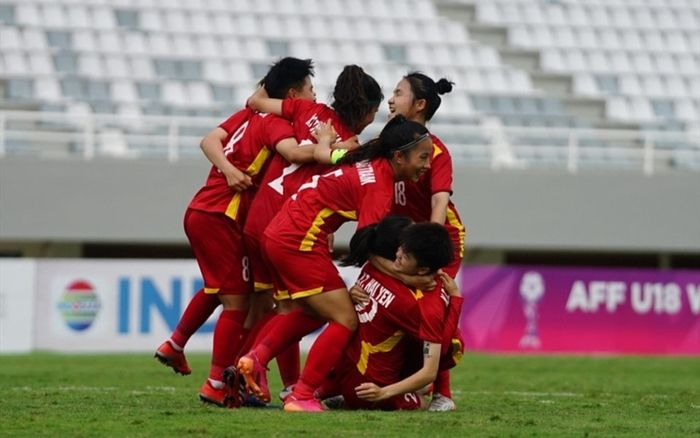 Đánh bại Myanmar 4-1, Việt Nam hẹn Thái Lan ở chung kết