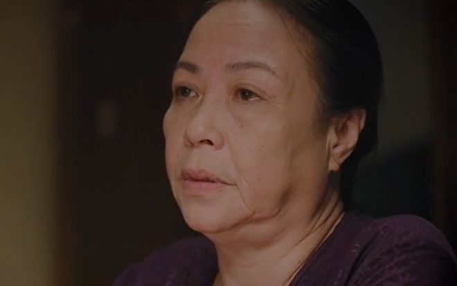 Khán giả than trời vì không thể xem Thương Ngày Nắng Về tập cuối, fan 'bà Nga' xem phim trong bất lực