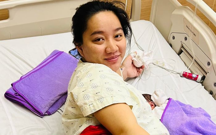 Con trai Lê Dương Bảo Lâm vừa ra đời đã phải làm ngay tiểu phẫu